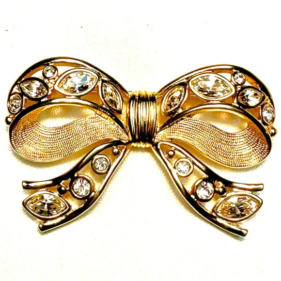 signed Swarovski gold and crystal bow brooch - Picture 1 of 4